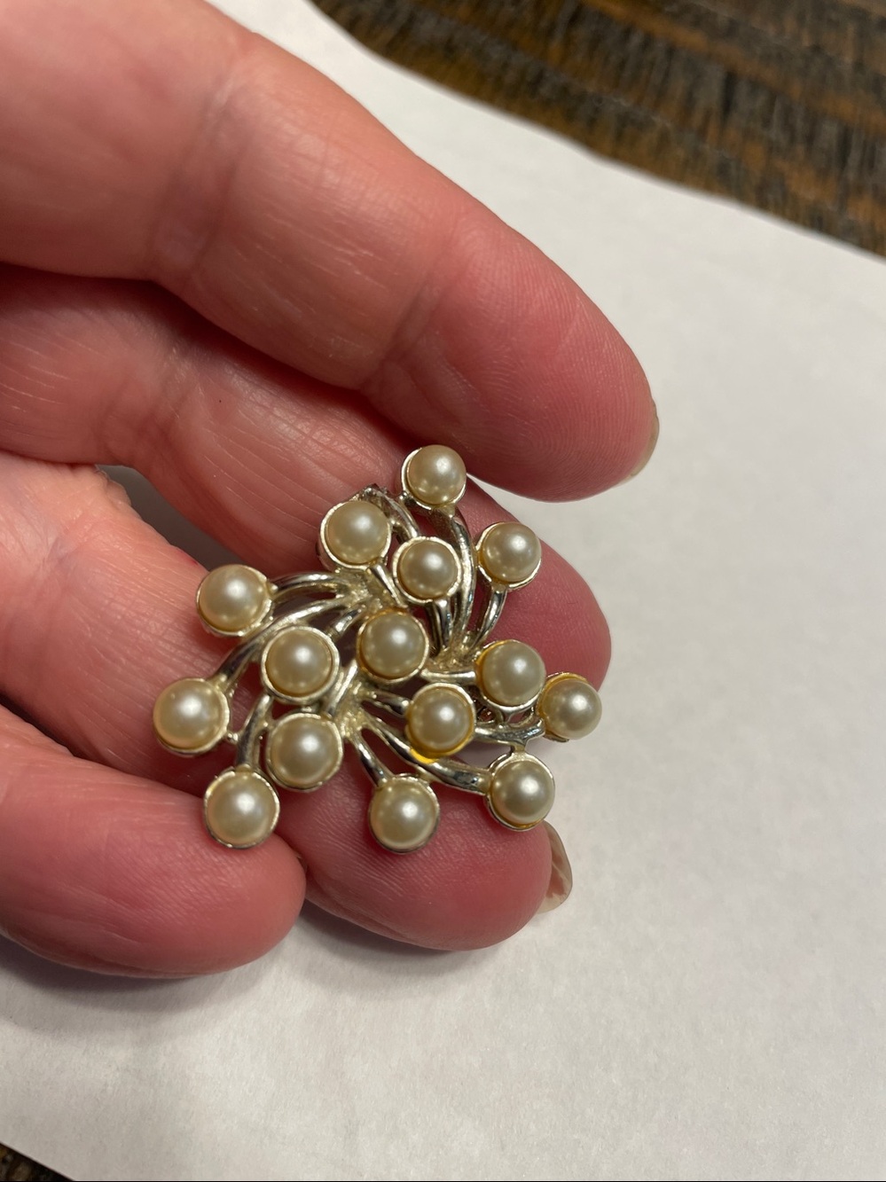 1950s Emmons Silver Tone and Pearl Brooch - Picture 2 of 4